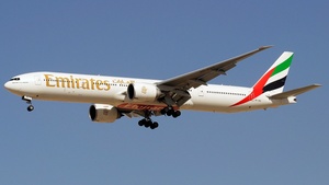 Photo of A6-EBS - Boeing 777-31H(ER) operated by Emirates