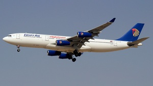 Photo of SU-GBN - Airbus A340-212 operated by Egyptair