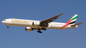 Photo of A6-EMT - Boeing 777-31H operated by Emirates