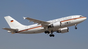 Photo of 10+22 - Airbus A310-304 operated by German Air Force