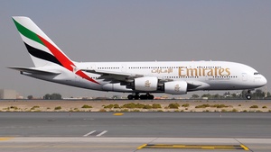 Photo of A6-EDC - Airbus A380-861 operated by Emirates