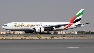 Photo of A6-EML - Boeing 777-21H(ER) operated by Emirates