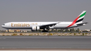 Photo of A6-EMX - Boeing 777-31H operated by Emirates