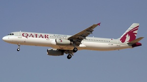 Photo of A7-ADW - Airbus A321-231 operated by Qatar Airways