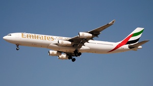 Photo of A6-ERM - Airbus A340-313 operated by Emirates