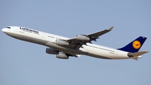 Photo of D-AIGZ - Airbus A340-313 operated by Lufthansa