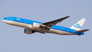 Photo of PH-BQC - Boeing 777-206(ER) operated by KLM Royal Dutch Airlines