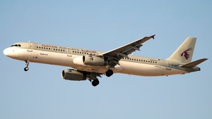 Photo of A7-ADT - Airbus A321-231 operated by Qatar Airways