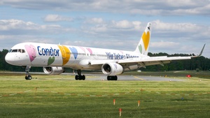 Photo of D-ABON - Boeing 757-330 operated by Condor