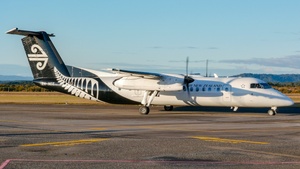 Photo with serial 618 - Bombardier DHC-8-311 Dash 8 Q300