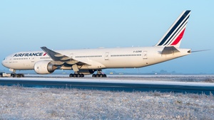 Photo of F-GZNS - Boeing 777-328(ER) operated by Air France