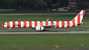 Photo of D-ABOM - Boeing 757-330 operated by Condor