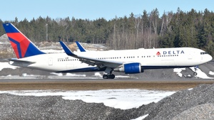 Photo of N177DZ - Boeing 767-332(ER) operated by Delta Air Lines