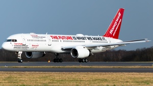 Photo of N757HW - Boeing 757-225 operated by Honeywell International Inc.