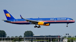 Photo of TF-ISX - Boeing 757-3E7 operated by Icelandair