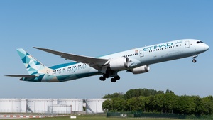 Photo of A6-BMH - Boeing 787-10 Dreamliner operated by Etihad Airways