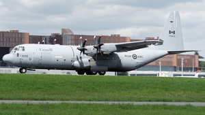 Photo of 130605 - Lockheed Martin CC-130J Hercules operated by Royal Canadian Air Force