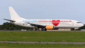 Photo of 9H-MPW - Boeing 737-484 operated by Air Horizont