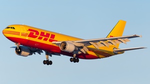 Photo of D-AEAK - Airbus A300B4-622R(F) operated by European Air Transport