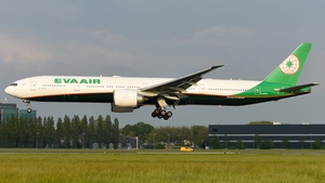 Photo of B-16710 - Boeing 777-35E(ER) operated by EVA Air