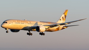 Photo of A6-BNF - Boeing 787-9 Dreamliner operated by Etihad Airways