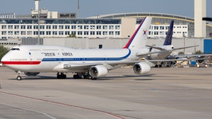 Photo of 22001 - Boeing 747-8B5 operated by Government of the Republic of Korea
