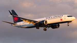 Photo of C-FSIQ - Boeing 737 MAX 8 operated by Air Canada