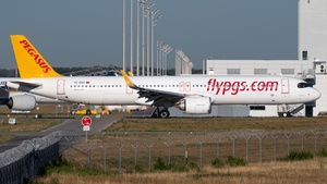 Photo of TC-RDZ - Airbus A321-251NX operated by Pegasus Airlines