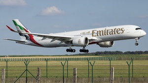 Photo of A6-EXU - Airbus A350-941 operated by Emirates