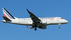 Photo of F-HBXF - Embraer ERJ-170STD operated by Air France HOP