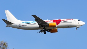 Photo of 9H-MPW - Boeing 737-484 operated by Air Horizont