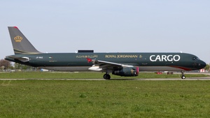 Photo of JY-RAZ - Airbus A321-231(P2F) operated by Royal Jordanian Cargo