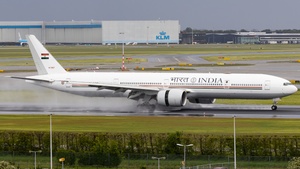 Photo of K7067 - Boeing 777-337(ER) operated by Government of India