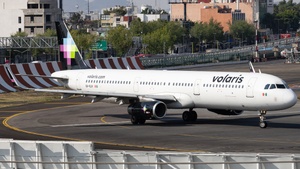 Photo of XA-VLH - Airbus A321-231 operated by Volaris