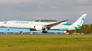 Photo of A6-BMH - Boeing 787-10 Dreamliner operated by Etihad Airways