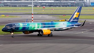 Photo of TF-FIU - Boeing 757-256 operated by Icelandair