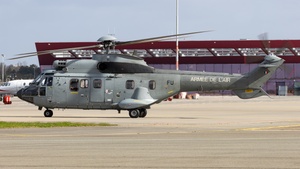 Photo of 2377 - Aérospatiale AS332L1 Super Puma operated by French Air Force