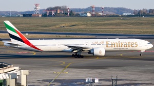 Photo of A6-EQJ - Boeing 777-31H(ER) operated by Emirates