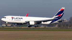Photo of N568LA - Boeing 767-316(ER)(BCF) operated by LATAM Cargo Colombia