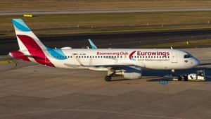 Photo of D-AEWM - Airbus A320-214 operated by Eurowings
