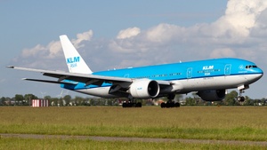 Photo of PH-BQL - Boeing 777-206(ER) operated by KLM Asia