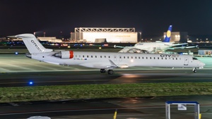 Photo of EI-HIE - Bombardier CRJ-1000EL operated by CityJet