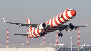 Photo of D-ATCG - Airbus A321-211 operated by Condor