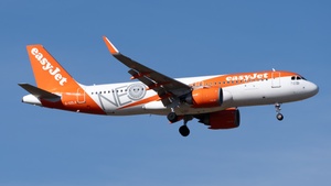 Photo of G-UZLX - Airbus A320-251N operated by easyJet