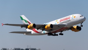 Photo of A6-EEP - Airbus A380-861 operated by Emirates