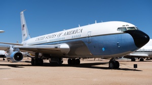 Photo of 58-6971 - Boeing VC-137B Stratoliner operated by US Air Force