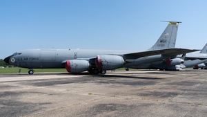 Photo of 60-0329 - Boeing KC-135R Stratotanker operated by US Air Force
