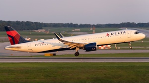 Photo of N584DN - Airbus A321-271NX operated by Delta Air Lines