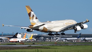 Photo of A6-API - Airbus A380-861 operated by Etihad Airways