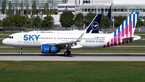 Photo of SX-WEB - Airbus A320-251N operated by Sky Express